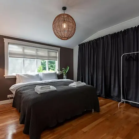 Hébergement de vacances Spacious 3br Downtown Location *